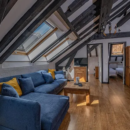 Mansarde- 2 Bedroom Floor Apartment Chamonix